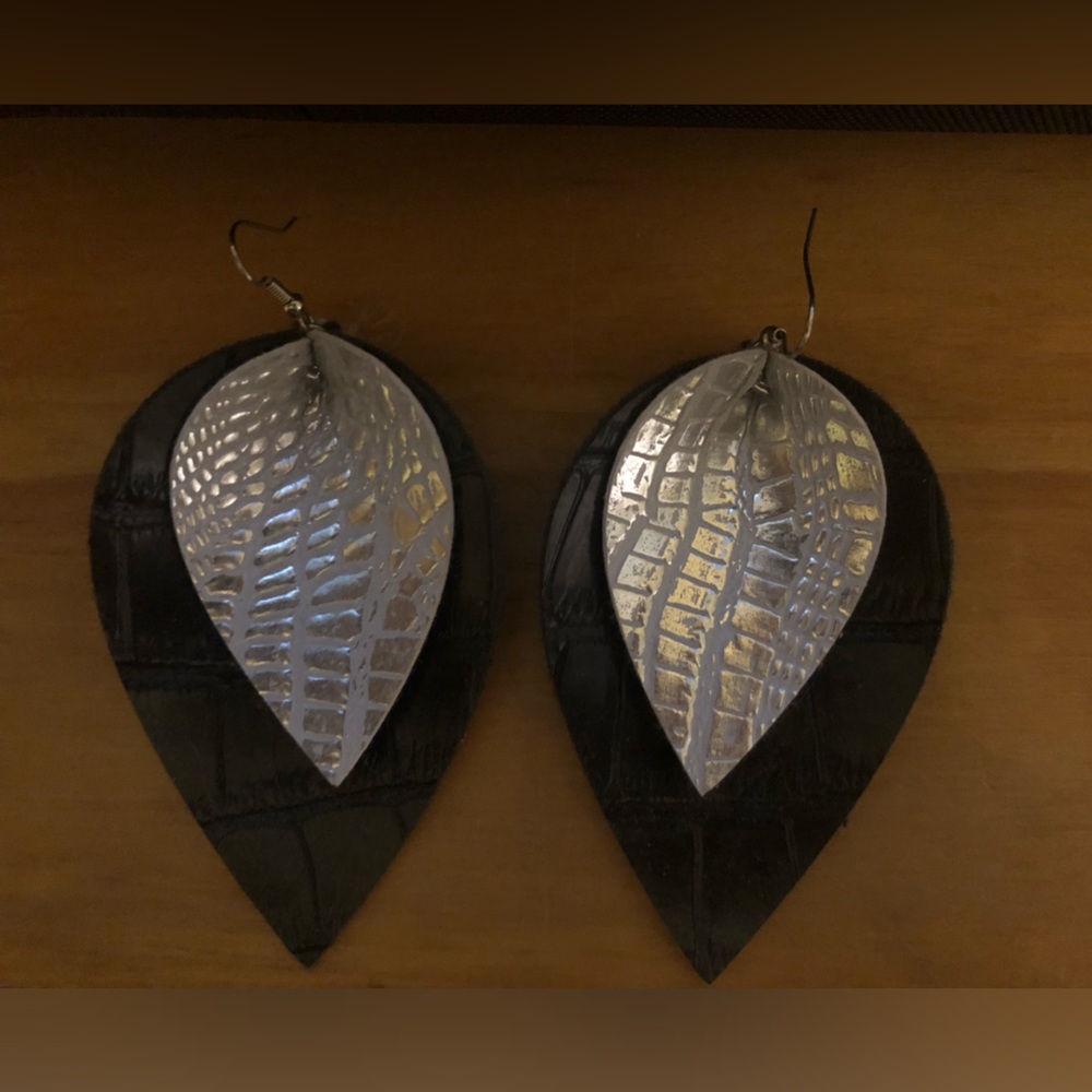 Stamped leather silver and black earrings